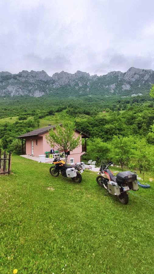 普卢日内 Privatni Smjestaj "Mratinje"旅馆 外观 照片